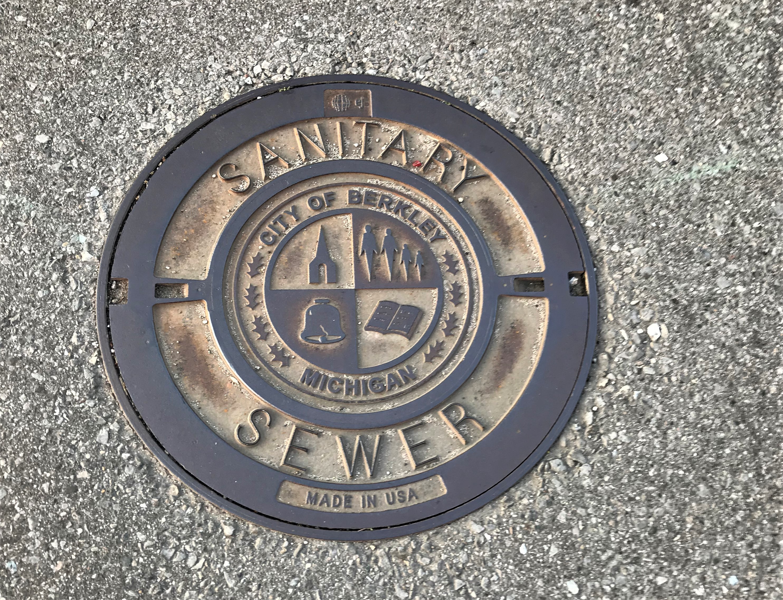 berkley manhole cover